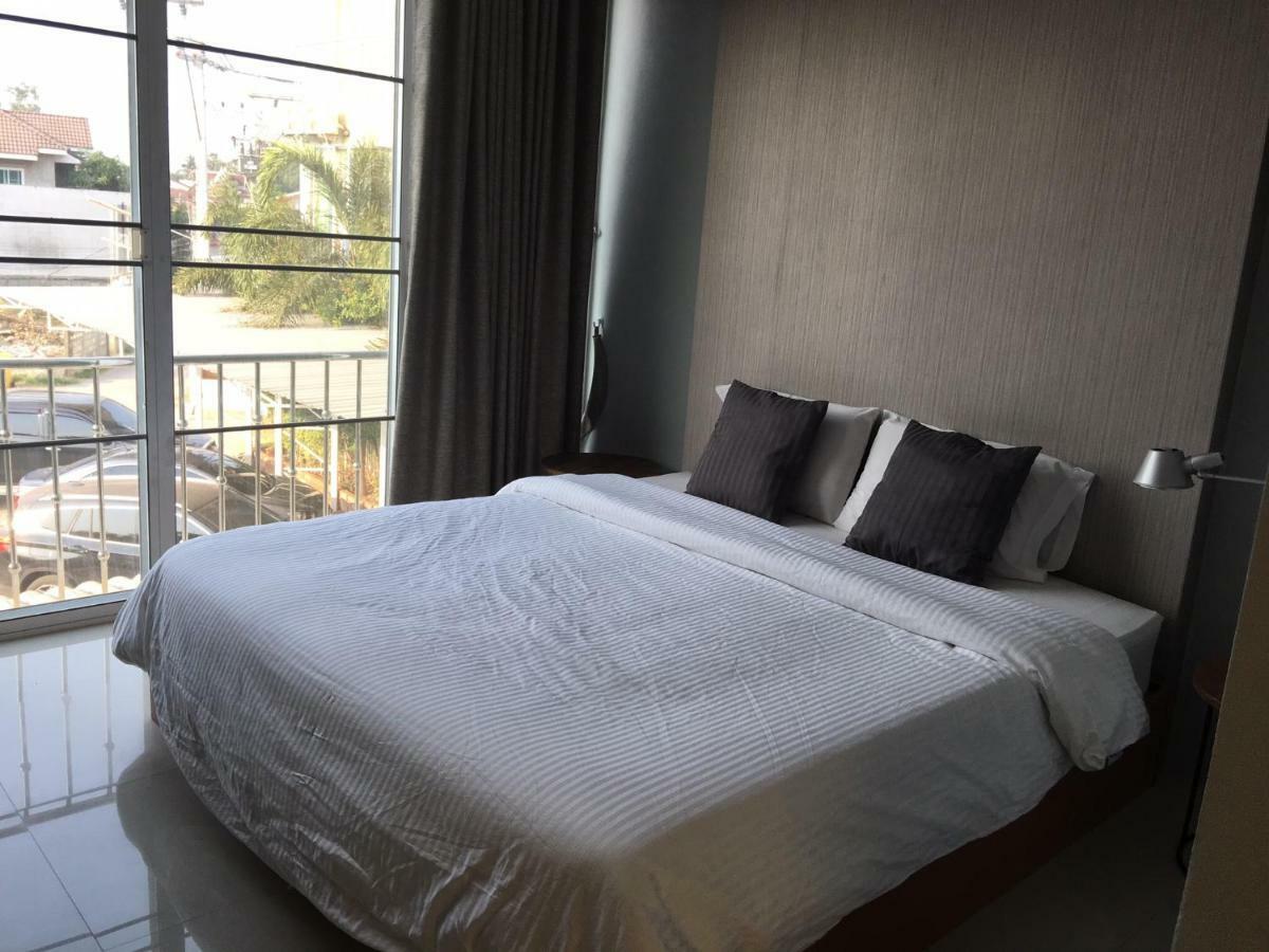 The O2 Aparthotel Udon Thani Bagian luar foto