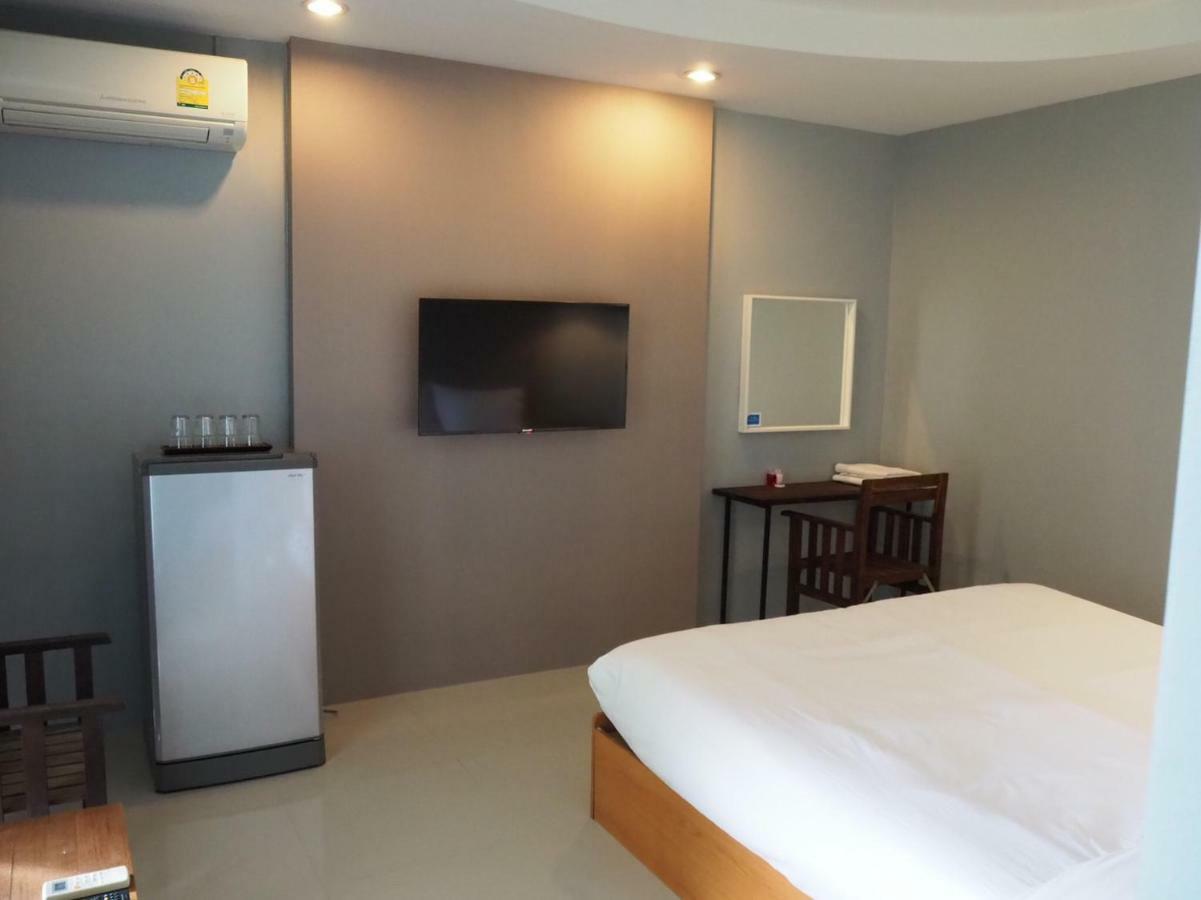 The O2 Aparthotel Udon Thani Bagian luar foto