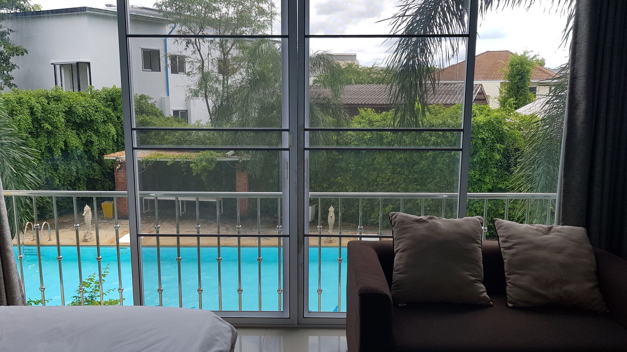 The O2 Aparthotel Udon Thani Bagian luar foto